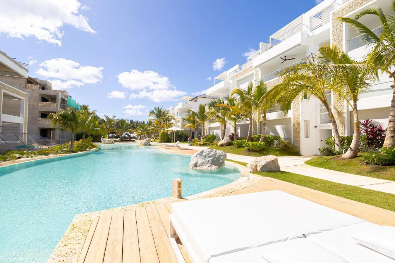 Luxury 1Br Oasis Private Beach Aqua Esmeralda Las Lagunas Apartamento